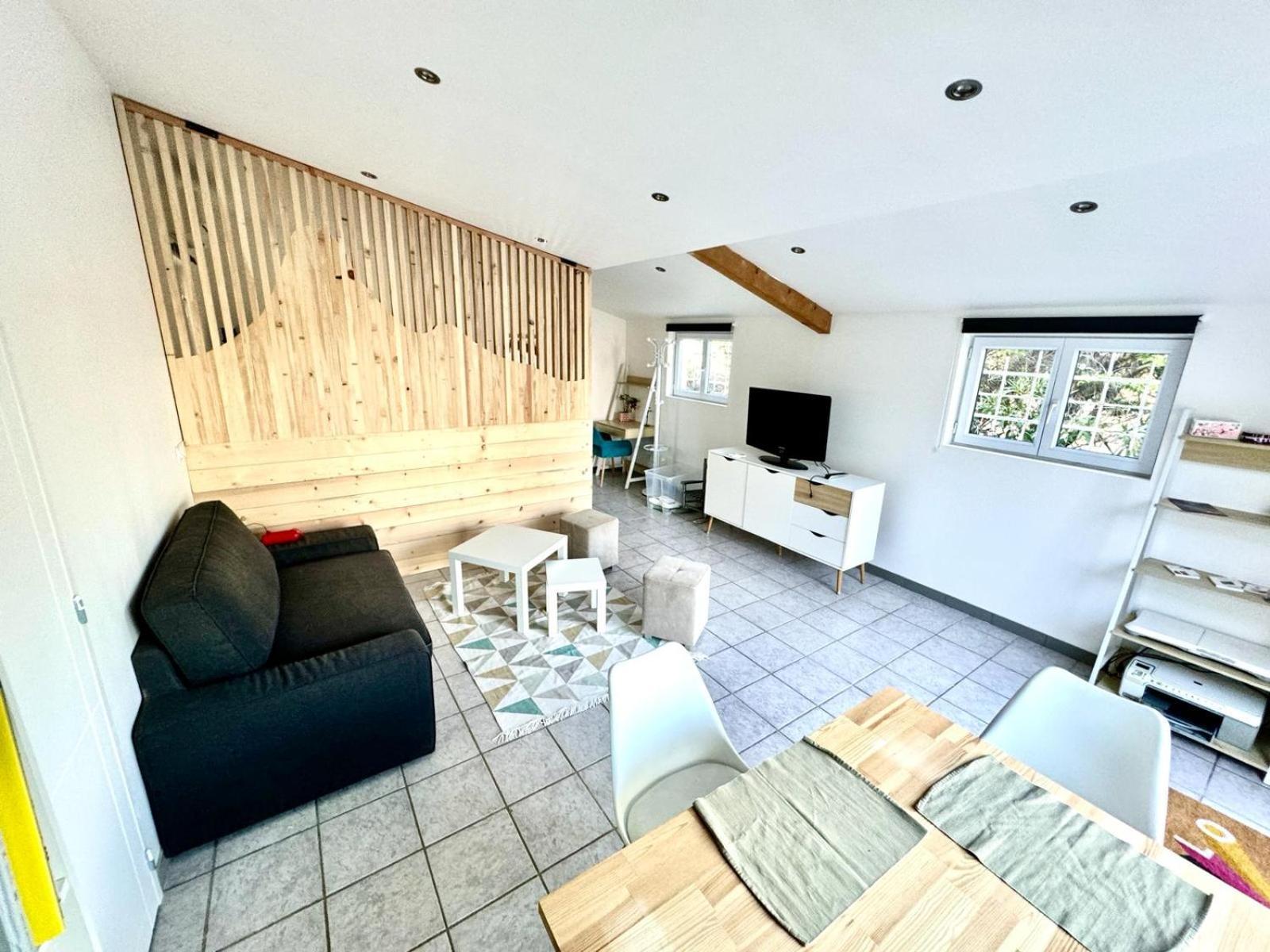 Parenthese Du Pic Climatise 1 A 6p Meuble De Tourisme 2 Etoiles Appartement